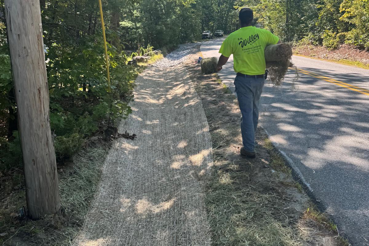 Quaker Ridge Road Ditching